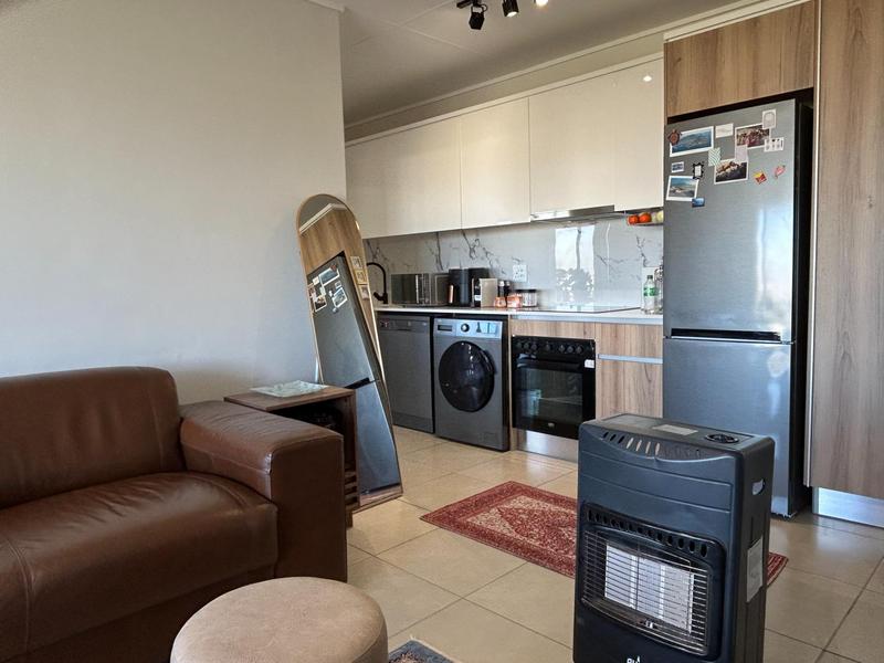 To Let 1 Bedroom Property for Rent in Sandown Western Cape